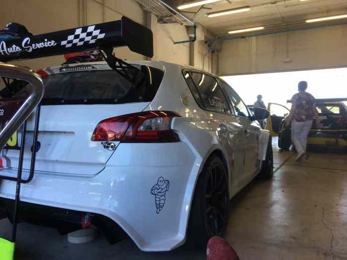 Peugeot 308 racing cup – photo 1 sur 4