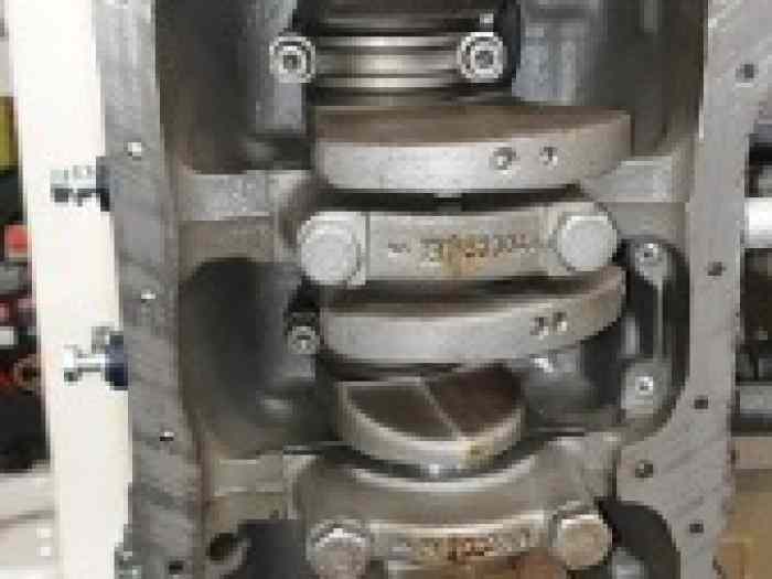 Moteur ford cosworth atmo neuf. 4