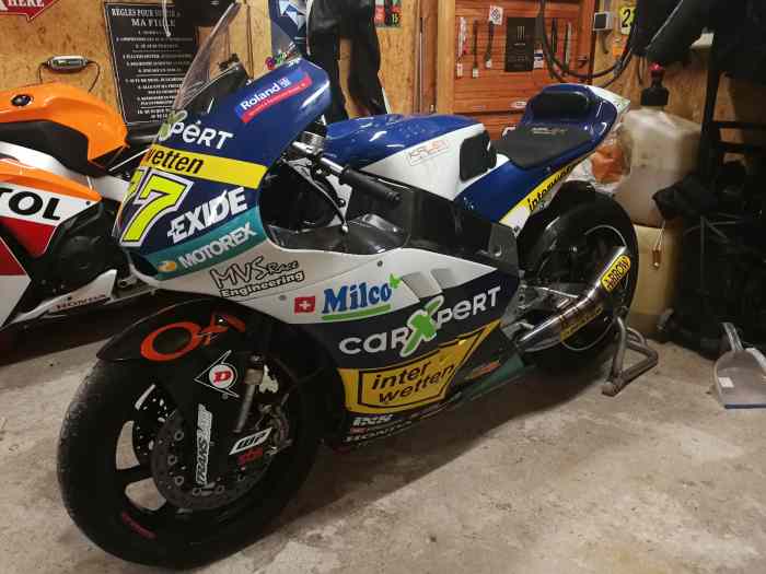 Moto 2 a échanger contre proto biplaces 2