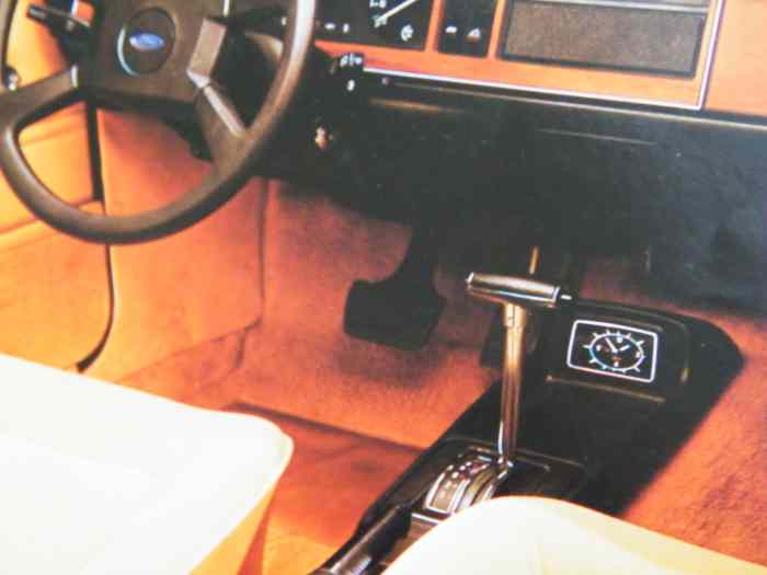 FORD CAPRI 2 - 1974 à 1980 - Montre de Console Horloge de bord . 3