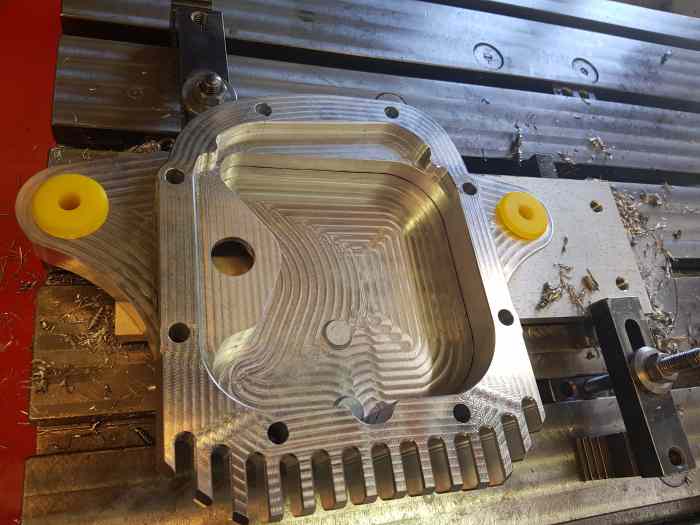 Carter de pont BMW capacité augmentée, embrayage renforcé, toutes pièces sur mesure! 0