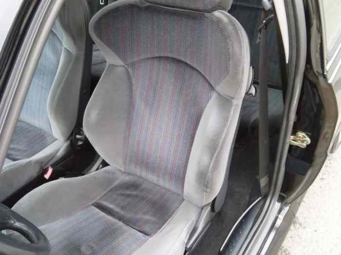 Ford Fiesta XR2i 16v (1993) 4