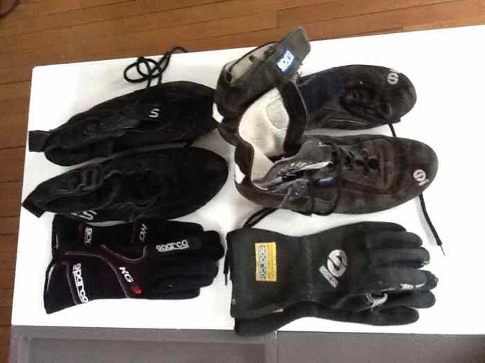 Lot de chaussures et ´gants