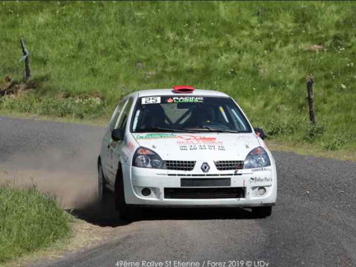 Clio 2 – photo 1 sur 4