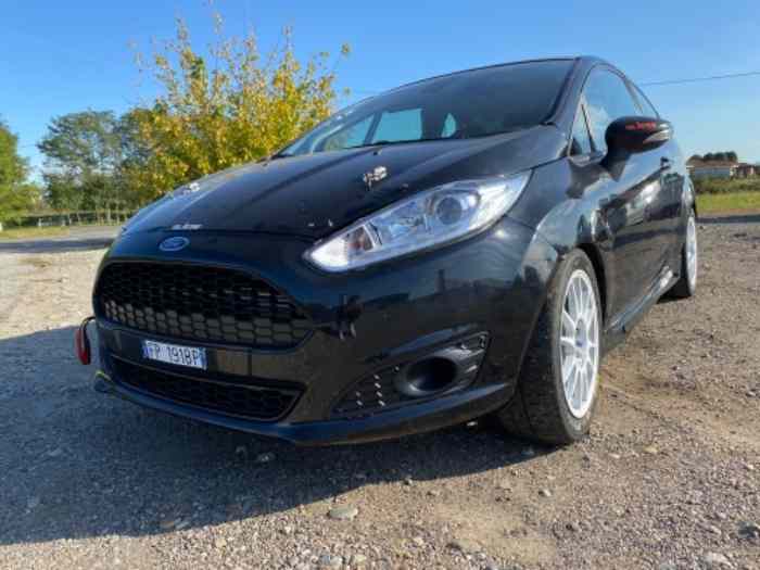 Ford Fiesta R2T 2018 0
