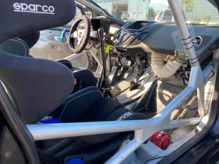 Ford Fiesta R2T 2018 4