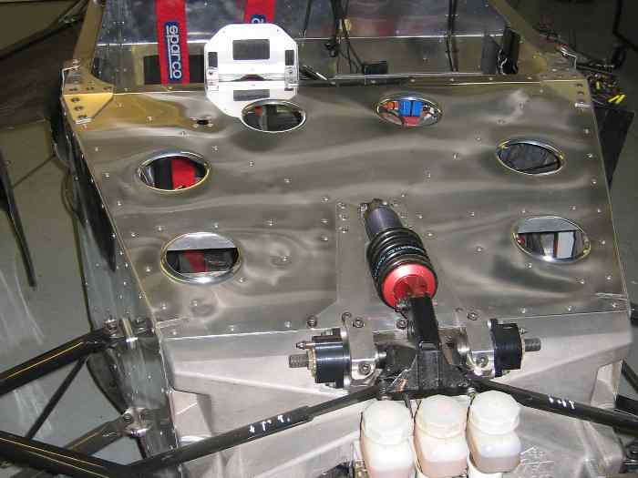 LIGIER JS 49  Usine – photo 4 sur 6