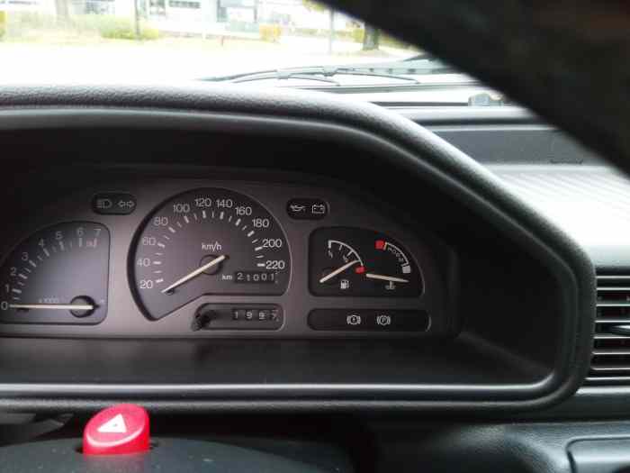 Ford Fiesta XR2i 16v (1993) 5