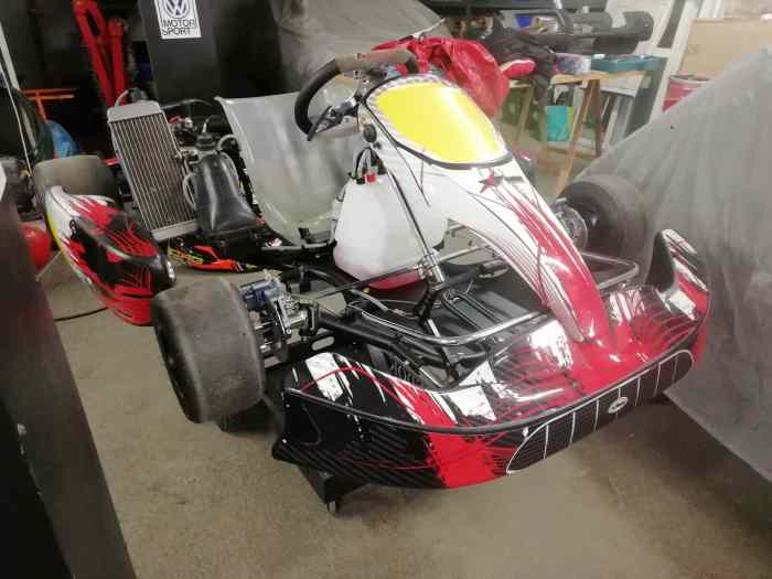 KARTING 125 ROTAX MAX + LOT DE BORD 0