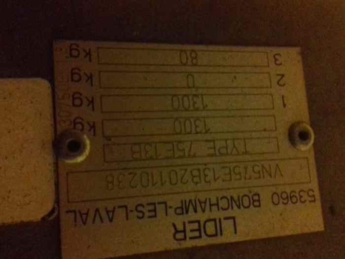 Remorque fermée de marque Lider 1 essieu 1300 kgs 2