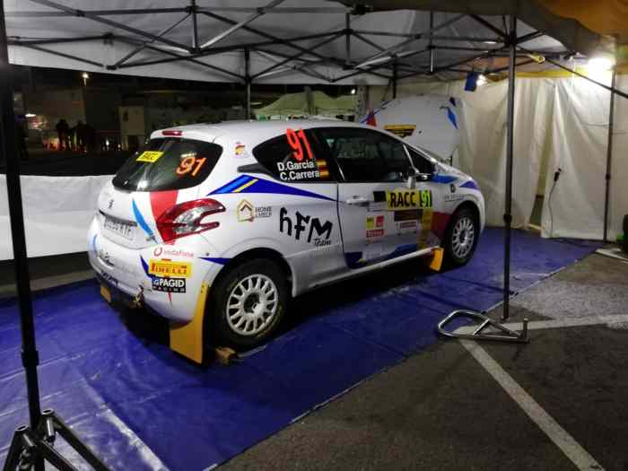 Peugeot 208 r2 kit asfalthe , terre 0