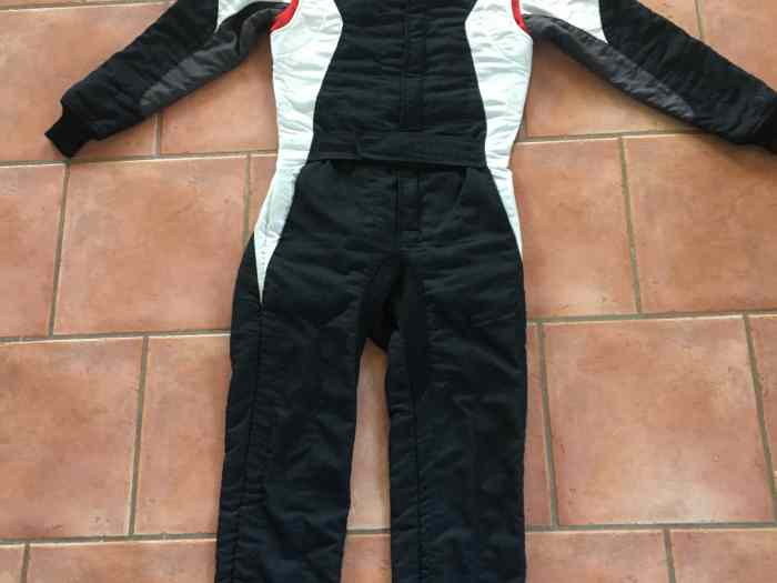 Combinaison noire OMP First Evo taille 48 homologation FIA 8856-2000 année 2016 0