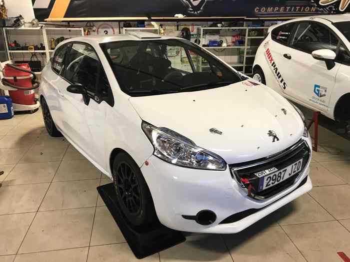PEUGEOT 208 R2 - NEW ENGINE 3