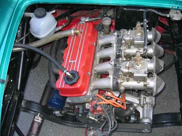 Moteur 1600 SIMCA course courte + BV HEWLAND