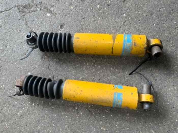 Amortisseurs arrière  Bilstein 106 saxo rotule