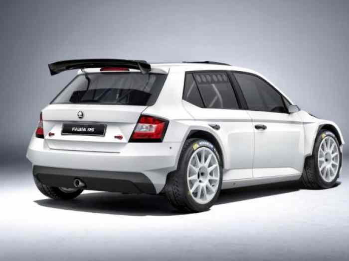 Location SKODA Fabia R5 FULL evo