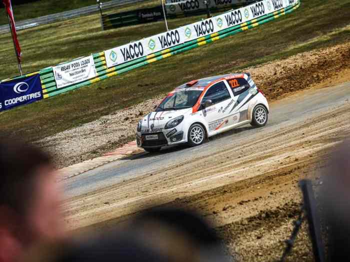 VEND TWINGO R1 RALLYCROSS ! 1