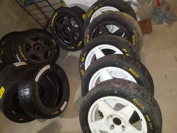 Pneu pirelli 15pouces neuf 1