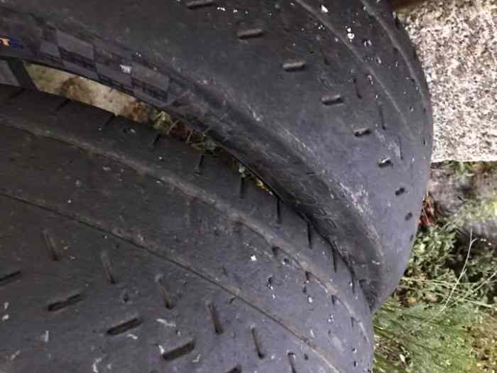 PNEUS MICHELIN - R21 - 25% D