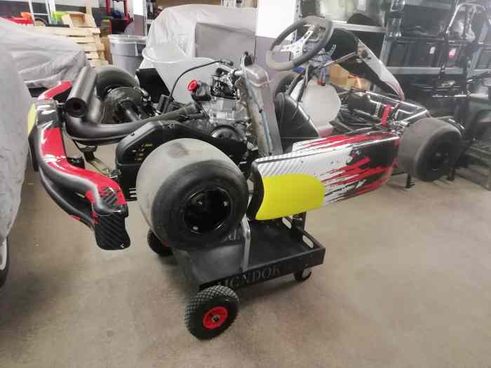 KARTING 125 ROTAX MAX + LOT DE BORD 1