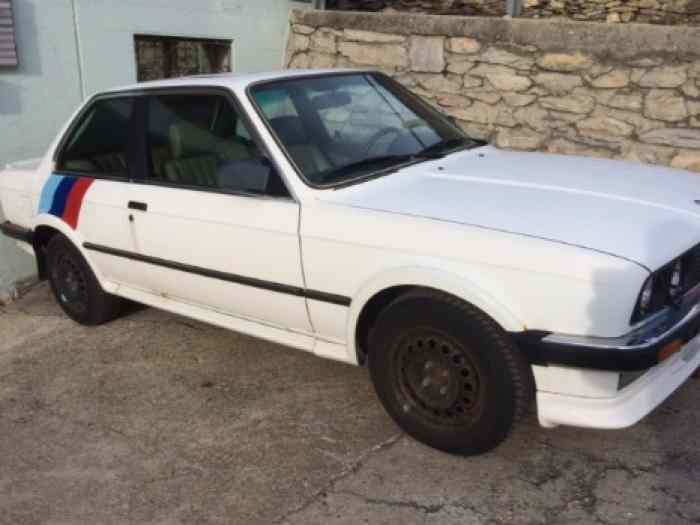 BMW 325ix E30 0