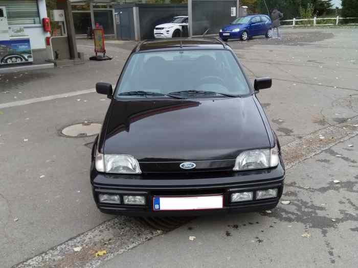Ford Fiesta XR2i 16v (1993) 2
