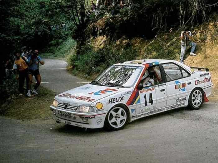 Peugeot 405 mi16 groupe a usine