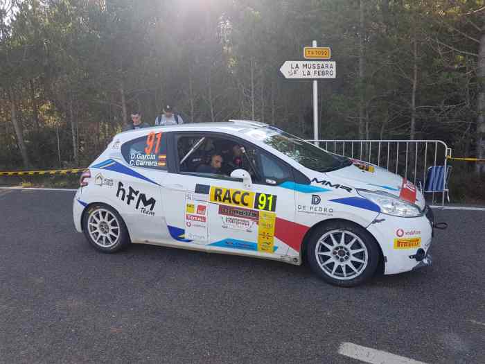 Peugeot 208 r2 kit asfalthe , terre 3