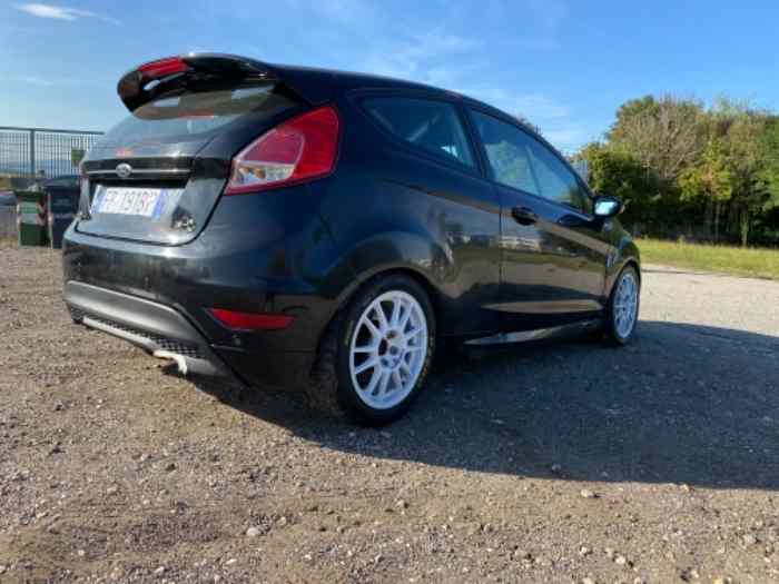 Ford Fiesta R2T 2018 2