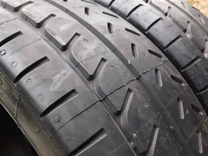 PNEU 17 MICHELIN - R31 NEUFS 1