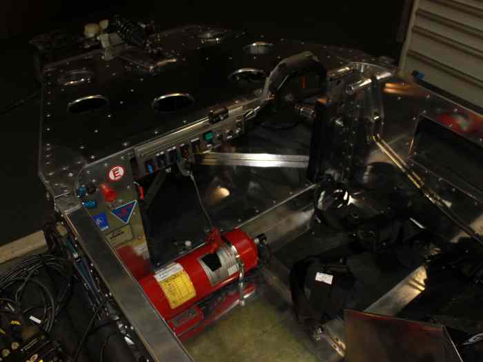 LIGIER JS 49  Usine – photo 5 sur 6