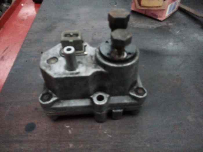Lot pièces injection BMW E21 323i KJetronic 3