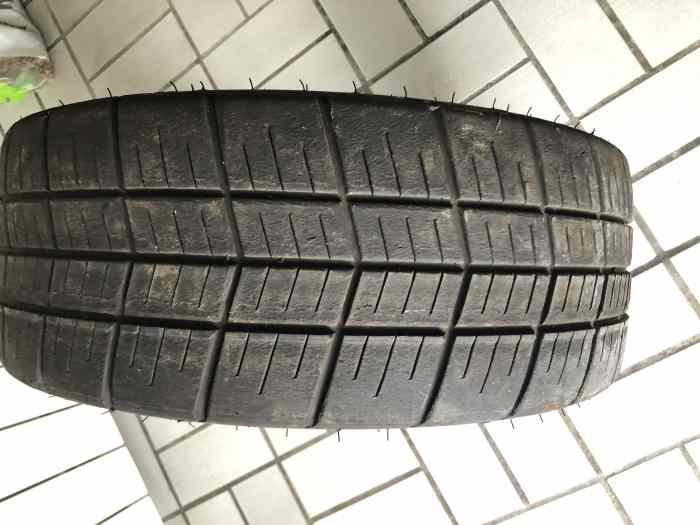 PNEUS Michelin 20/65/18 pb 00