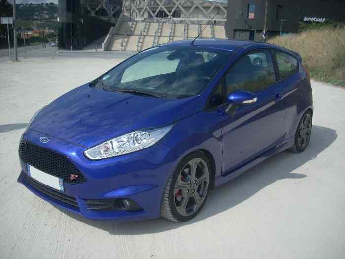 Ford fiesta st – photo 1 sur 4