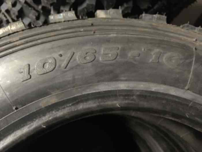 10/65 R16 - x2 pneus clous neufs étroit 16 1