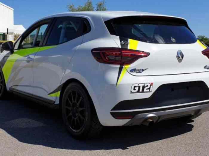 Europe Location Rallye loue quatre Clio Rally5 Trophy 2022 4