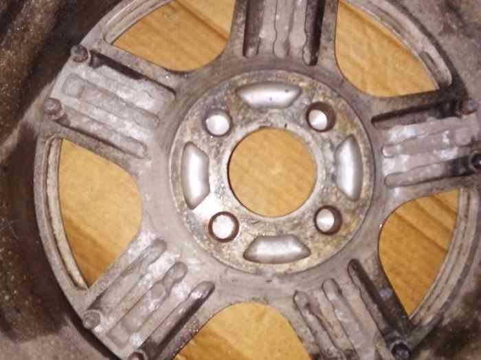 4 jantes 5,5 x 15. 4 x 100  .ET 40 BMW  Andros 3