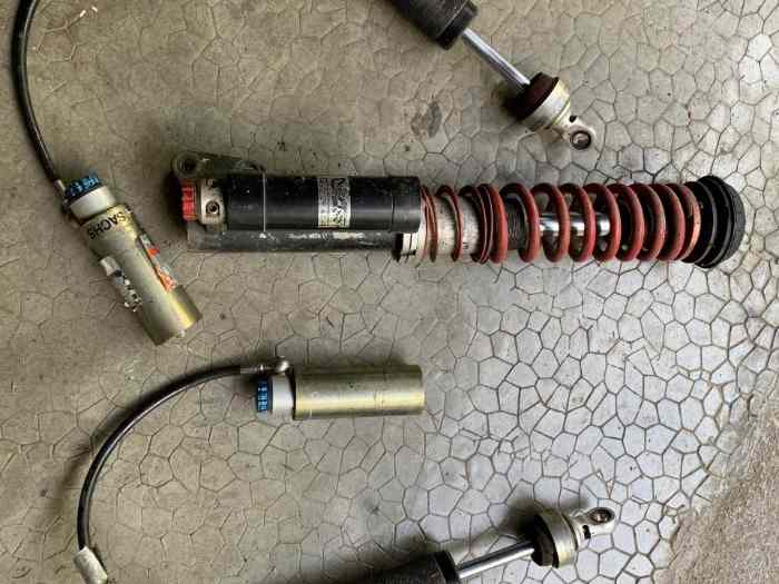 Vends 4 amortisseurs Sachs reglables 2 voies pour clio williams Groupe N / A