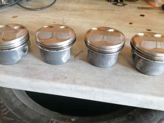 Pistons wossner moteur f7p 1