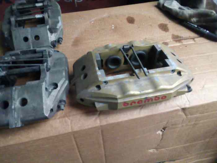 3 PINCES. BREMBO  BMW M3 GR À   306 KC... 2
