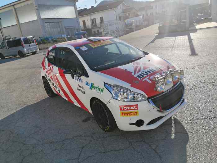 Peugeot 208 R2 2
