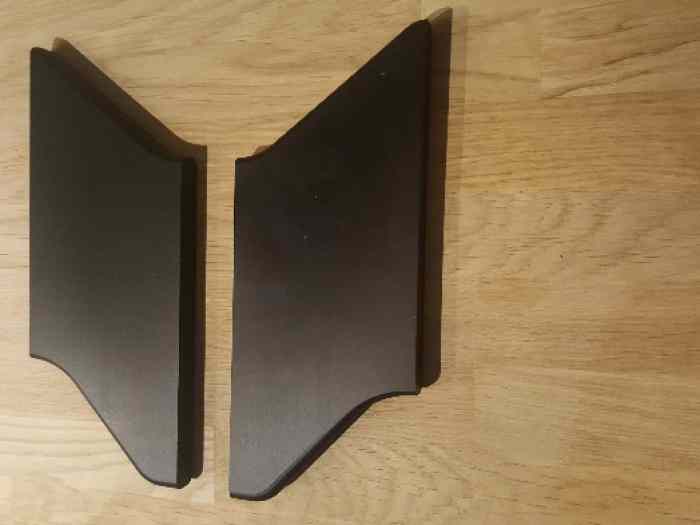 A VENDRE SUPPORT AILERONS AVANT ET ARRIERE POUR FORMULA MASTER 0