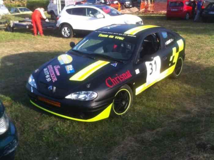 Megane cup passeport f200 2