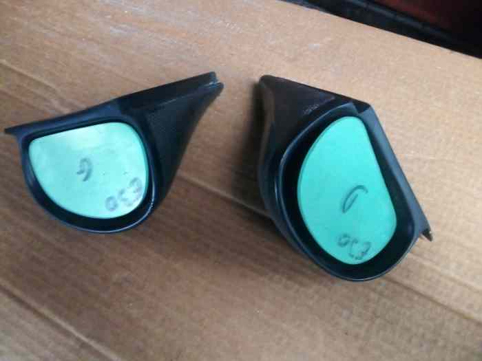 2 retros neufs BMW E30 ou M3 carbone 2