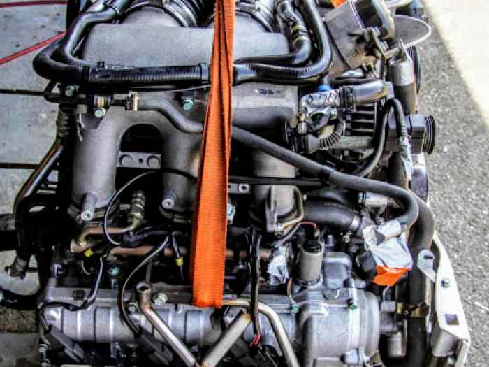 MOTEUR PORSCHE 996 GT3 PHASE1 – photo 2 sur 5