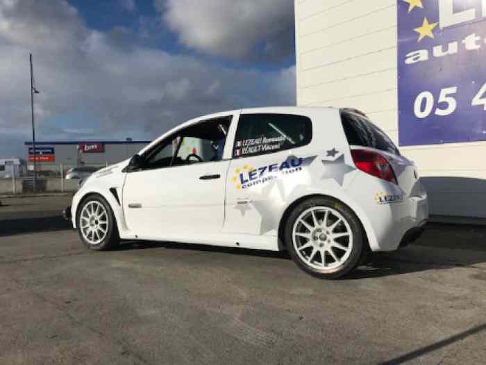 LEZEAU Compétition loue CLIO R3 MAX FULL EVO 2