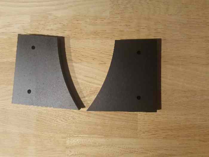 A VENDRE SUPPORT AILERONS AVANT ET ARRIERE POUR FORMULA MASTER 2