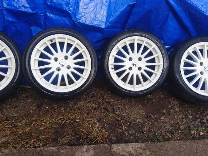 Jantes pts Peugeot sport en 16 pouces 2