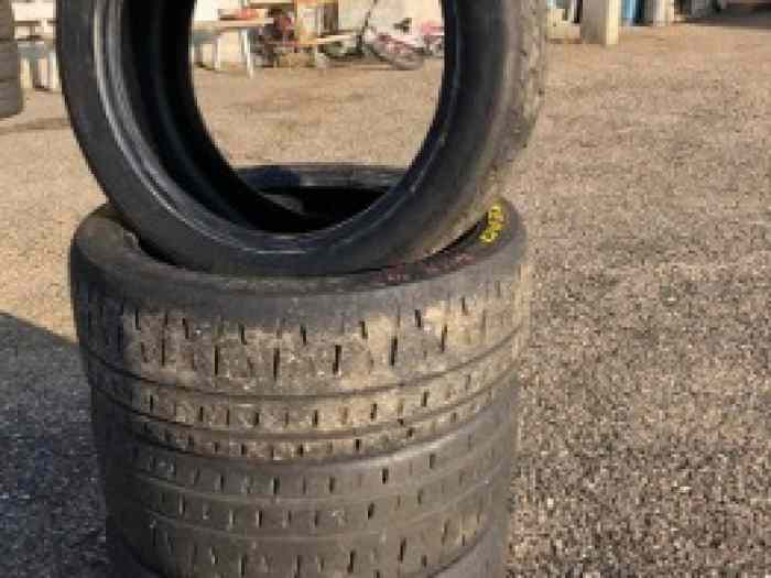 Vend Pneus Pirelli Taille 18 Pouces – photo 1 sur 6