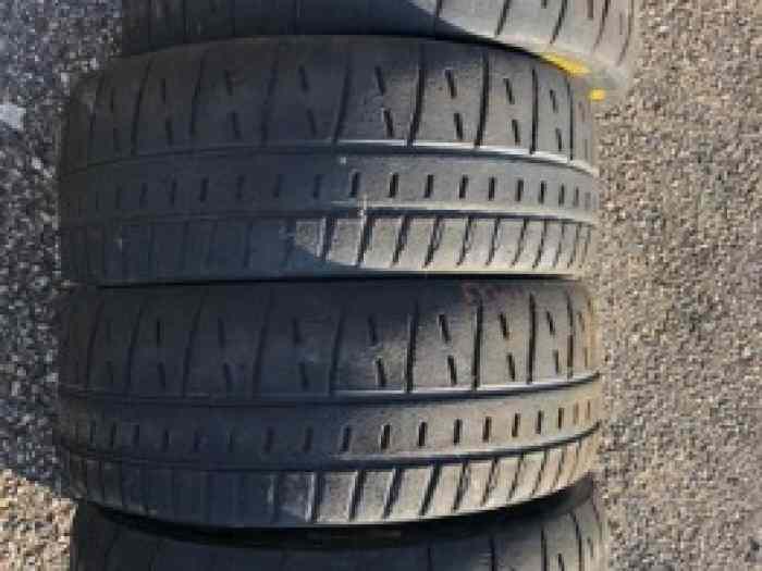 Vend Pneus Pirelli Taille 18 Pouces – photo 6 sur 6